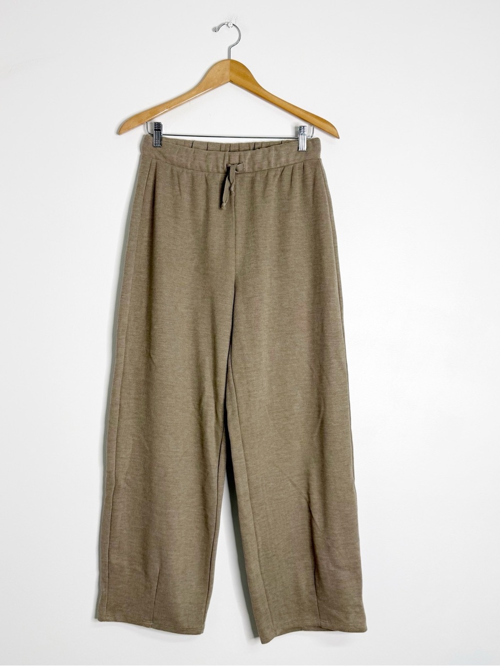 Zara Barrel Leg Sweatpants Size Medium Taupe Drawstring Wide Leg